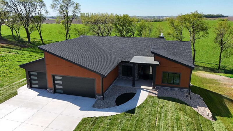 Image of 1300 Moll Drive